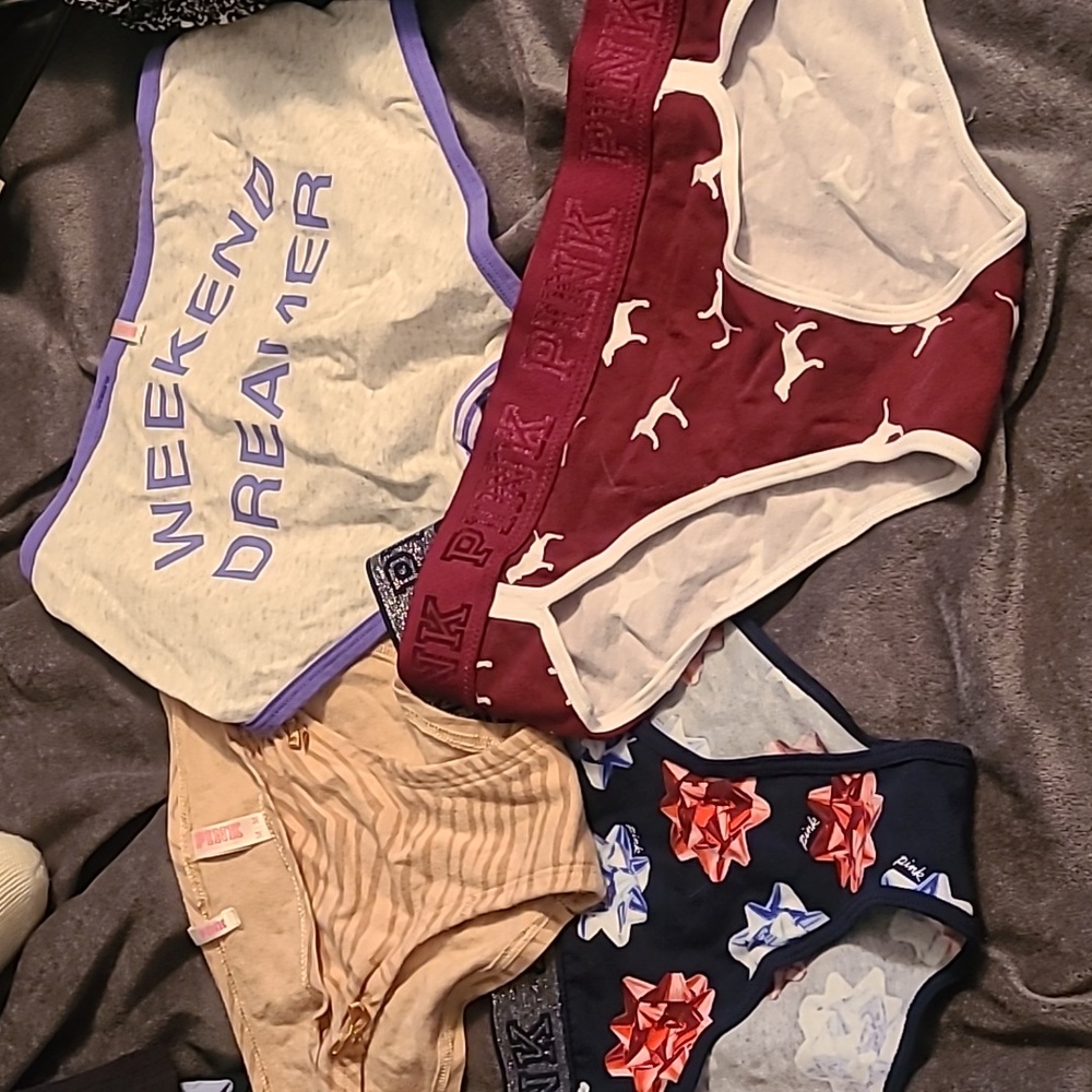 PINK VS UNDERWEAR